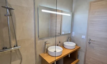 les salles de bain aux villas vangarone
